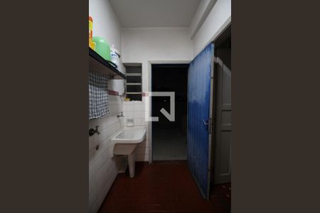 Casa à venda com 100m², 3 quartos e 4 vagas Casa à venda com 100m², 3 quartos e 4 vagasÁrea de Serviço