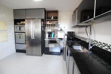 Apartamento à venda com 150m², 5 quartos e 3 vagasCozinha