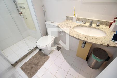 Apartamento à venda com 150m², 5 quartos e 3 vagasBanheiro da Suíte 4