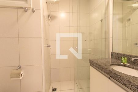 Banheiro Social de apartamento para alugar com 1 quarto, 41m² em Centro, Curitiba