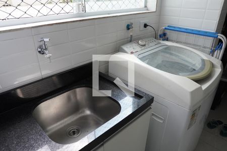 Apartamento à venda com 103m², 2 quartos e 1 vagaÁrea de Serviço