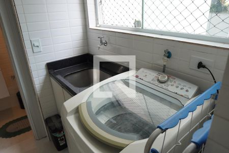 Apartamento à venda com 103m², 2 quartos e 1 vagaÁrea de Serviço