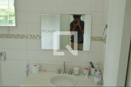 Casa à venda com 320m², 6 quartos e 5 vagas Casa à venda com 320m², 6 quartos e 5 vagasBanheiro da Suíte 1