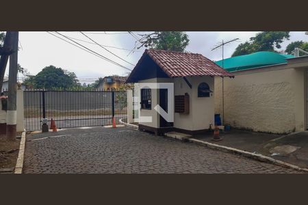 Casa à venda com 320m², 6 quartos e 5 vagas Casa à venda com 320m², 6 quartos e 5 vagasPortaria