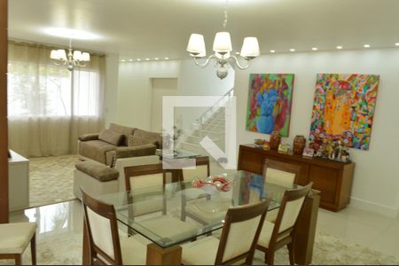 Sala de casa à venda com 5 quartos, 612m² em Jacarepaguá, Rio de Janeiro