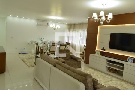 Sala  de casa à venda com 5 quartos, 612m² em Jacarepaguá, Rio de Janeiro