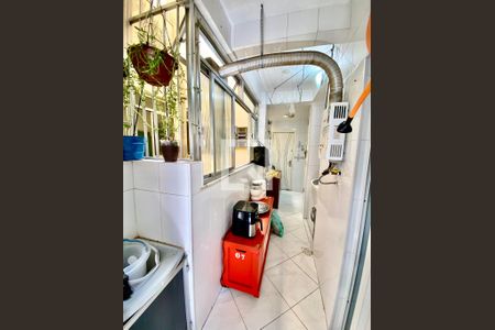 Apartamento à venda com 71m², 3 quartos e 1 vagaÁrea de Serviço