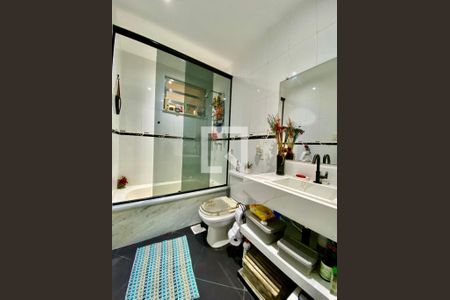 Apartamento à venda com 71m², 3 quartos e 1 vagaBanheiro