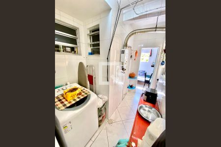 Apartamento à venda com 71m², 3 quartos e 1 vagaÁrea de Serviço