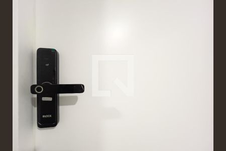 Apartamento à venda com 32m², 1 quarto e sem vagaÁrea comum - fechadura eletrônica na unidade 