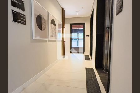 Apartamento à venda com 32m², 1 quarto e sem vagaÁrea comum- hall do elevador com  Piso tátil 