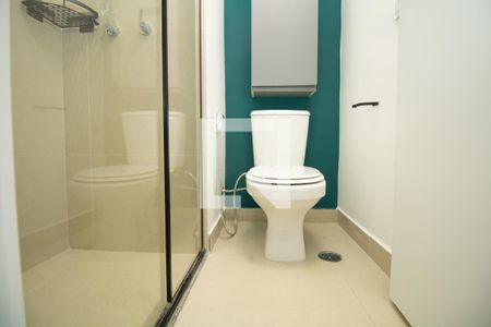Apartamento à venda com 32m², 1 quarto e sem vagaBanheiro, louça sanitária e duchinha. 