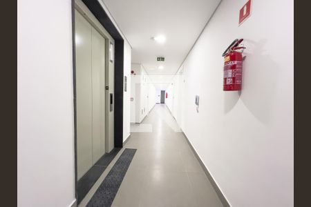 Apartamento à venda com 32m², 1 quarto e sem vagaÁrea comum - hall do elevador do andar 