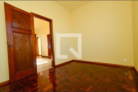 Casa à venda com 334m², 3 quartos e 1 vagaQuarto2