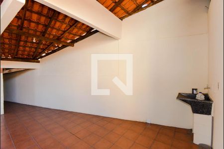 Casa à venda com 370m², 3 quartos e 2 vagasÁrea de Serviço