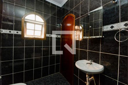 Casa à venda com 370m², 3 quartos e 2 vagasBanheiro da Suíte