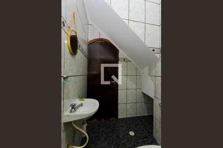 Casa à venda com 370m², 3 quartos e 2 vagasBanheiro Social