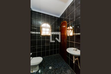 Casa à venda com 370m², 3 quartos e 2 vagasBanheiro da Suíte