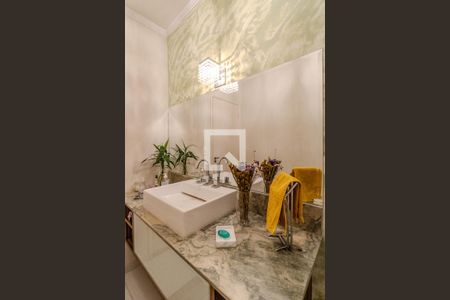 Casa à venda com 374m², 4 quartos e 3 vagasLavabo