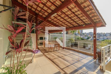 Casa à venda com 374m², 4 quartos e 3 vagasEspaço Gourmet