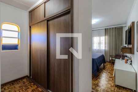 Casa à venda com 374m², 4 quartos e 3 vagasSuite 2
