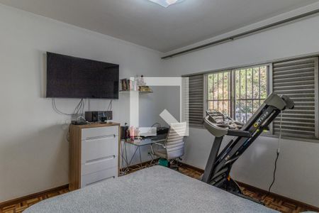 Casa à venda com 374m², 4 quartos e 3 vagasQuarto 2