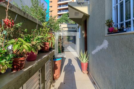 Casa à venda com 374m², 4 quartos e 3 vagasQuintal