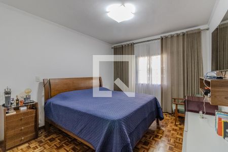 Casa à venda com 374m², 4 quartos e 3 vagasSuite 2