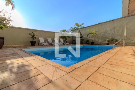 Casa à venda com 374m², 4 quartos e 3 vagasPiscina