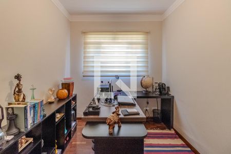 Casa à venda com 374m², 4 quartos e 3 vagasEscritório