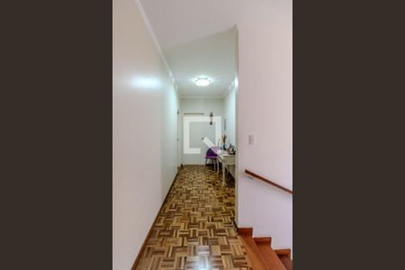 Casa à venda com 374m², 4 quartos e 3 vagasCorredor