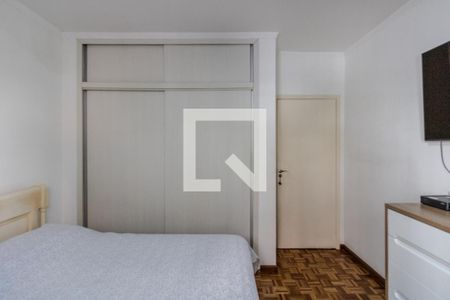 Casa à venda com 374m², 4 quartos e 3 vagasQuarto 2