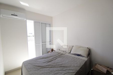 Quarto 1 de apartamento para alugar com 2 quartos, 50m² em Pampulha, Uberlândia