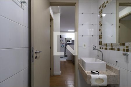 banheiro social de apartamento à venda com 2 quartos, 47m² em Jardim São Savério, São Paulo