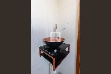 Apartamento à venda com 35m², 2 quartos e 1 vaga Apartamento à venda com 35m², 2 quartos e 1 vagaBanheiro