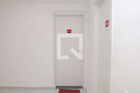 Apartamento para alugar com 32m², 2 quartos e sem vagaÁrea comum -Porta do apartamento