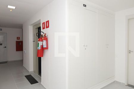 Apartamento para alugar com 32m², 2 quartos e sem vagaÁrea comum -Saguão do andar
