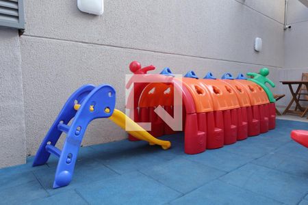 Apartamento para alugar com 32m², 2 quartos e sem vagaÁrea comum - Playground