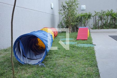 Apartamento para alugar com 32m², 2 quartos e sem vagaÁrea comum - Playground