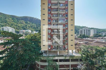 Sala Vista de apartamento para alugar com 2 quartos, 69m² em Grajaú, Rio de Janeiro