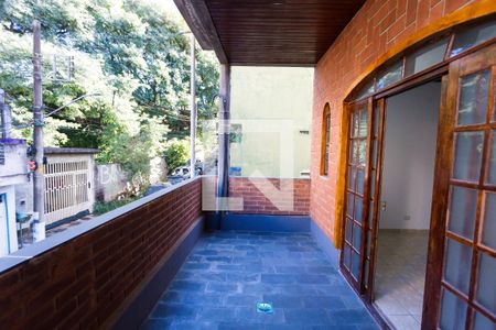 varanda de casa para alugar com 2 quartos, 100m² em Jardim Maria Rosa, Taboão da Serra