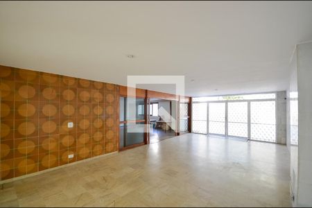 Apartamento à venda com 220m², 4 quartos e 2 vagasÁrea comum - Playground