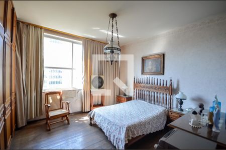 Apartamento à venda com 220m², 4 quartos e 2 vagasSuíte 2