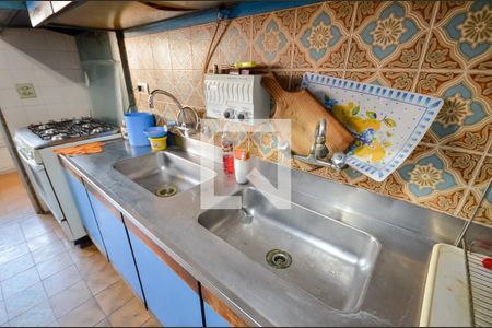 Apartamento à venda com 220m², 4 quartos e 2 vagasCozinha