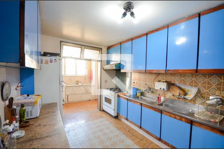 Apartamento à venda com 220m², 4 quartos e 2 vagasCozinha