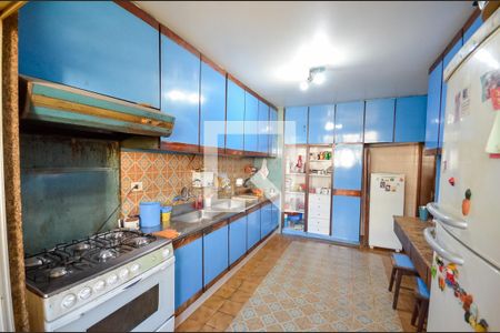 Apartamento à venda com 220m², 4 quartos e 2 vagasCozinha