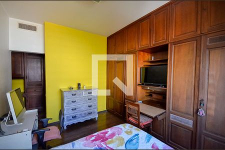 Apartamento à venda com 220m², 4 quartos e 2 vagasSuíte 1