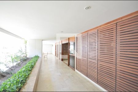 Apartamento à venda com 220m², 4 quartos e 2 vagasÁrea comum - Playground