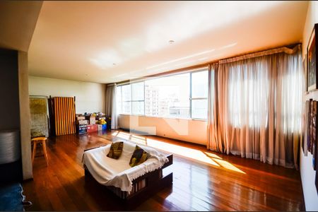 Sala de apartamento à venda com 4 quartos, 220m² em Tijuca, Rio de Janeiro