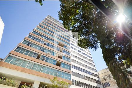 Apartamento à venda com 220m², 4 quartos e 2 vagasFachada